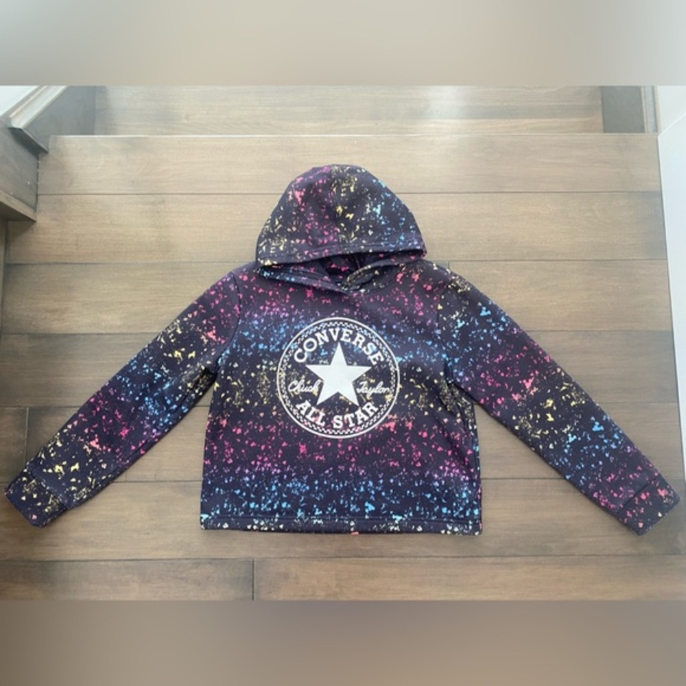 Sale/ Converse/ L